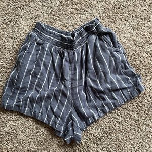 Universal Thread Shorts